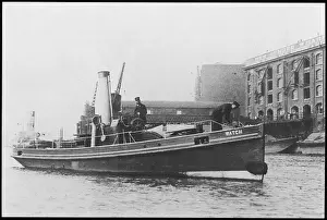 Steamboat: POLICE LAUNCH - WAPPING