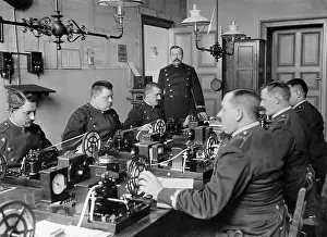 Telegraphs: Police learn how to send telegraphs, 1911