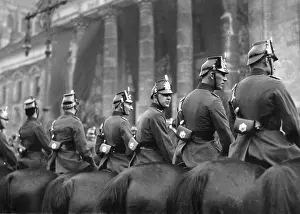 Police at the Reichstag, 1932