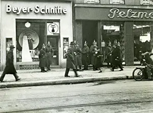 Sidewalk: The police secures the sidewalk opposite the