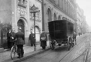 Paddy: Police station in Berlin 1906