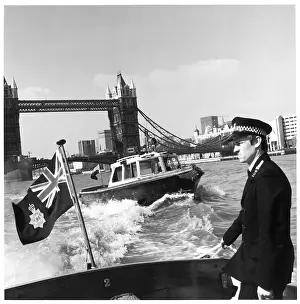 POLICE THAMES DIVISION