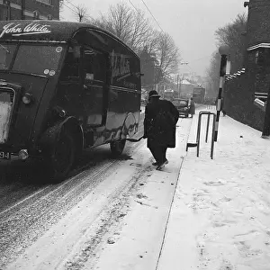 Grit: Policeman in winter
