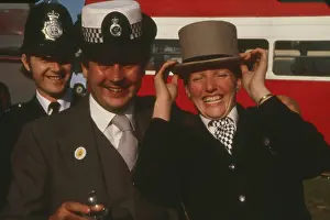 Swap: Policewoman wears punter's hat