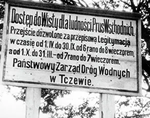 Notice: Polish border sign on the Vistula, 1930