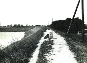 Midst: Polish-German border on the Weichseldeich, around the 1920s