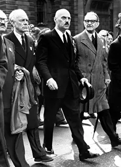 Wladyslaw: Polish refugees march to the Cenotaph