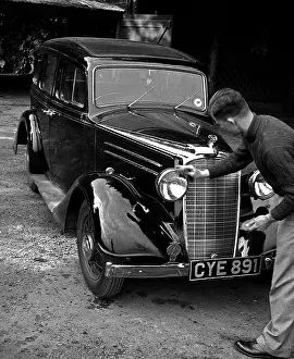 Gleaming: Polishing the motor car