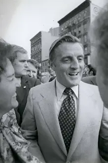 Mondale: US Politics - Government