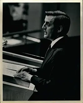 Mondale: US Politics - Government