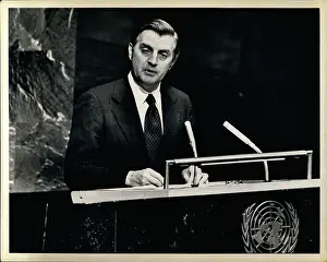 Mondale: US Politics - Government