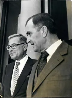 Bourges: US Politics - Government