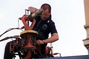 Polizia: Polizia Repairs Water Gun