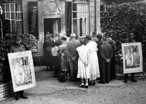 Campaigning: Polling station in Berlin-Dahlem for the referendum on t