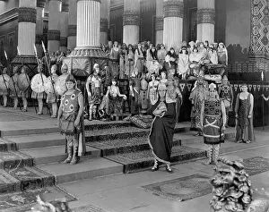 Pomp: POMP & CIRCUMSTANCE