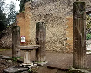 Fluted: Pompeii. Triangular Forum