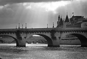 Courthouse: Pont Neuf, Paris