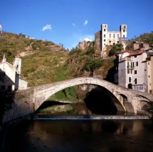 Charming: Ponte Vecchio and the Doria Castle in Dolceacqua