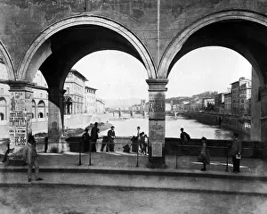 Vecchio: Ponte Vecchio and River Arno, Florence, Italy