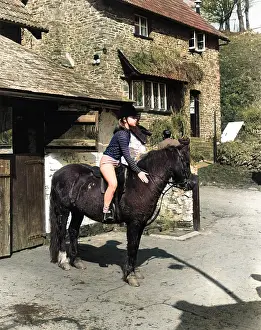 Andrew Besley: Pony trekking, Exmoor, Devon