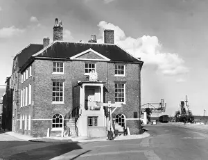 Halfpenny: POOLE CUSTOM HOUSE