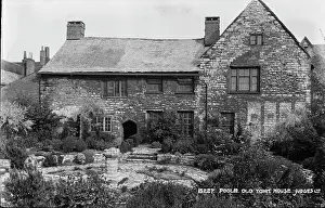 Rustic: Poole Old Town House