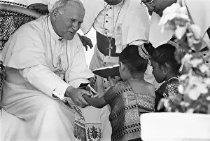 Filipino: Pope John Paul II in the Philippines