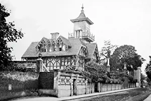 Popes: Pope's Villa, Twickenham, London