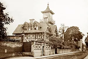 Popes: Pope's Villa, Twickenham, London