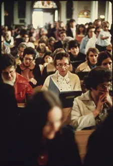Parishioners: Popular Folk Guitar Mass at the New Ulm ?