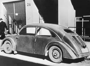 Parking: Porsche Type 32, 1933