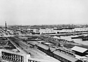 Colom: Port of Barcelona, 1895