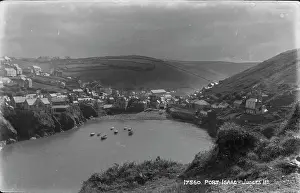 Isaac: Port Isaac in Black and White