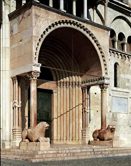 Maestri: The Porta Regia from south-west