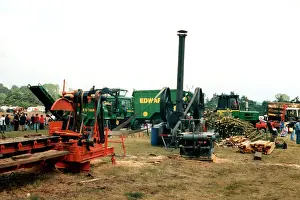 Portable: portable engine driving two sawmills