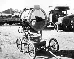 Searchlight: Portable searchlight on wheeled trolley, WW1