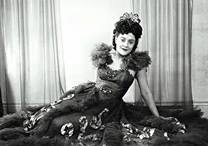 Coronet: Portait of lady, Coronet Studio, Sheffield