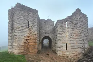 Balistraria: Porte Saint Jean, castle of Chateau-Thierry, Picardy, France