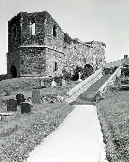 Gatehouse: Porth-y-Twr gatehouse and bell tower, St David's, Wales