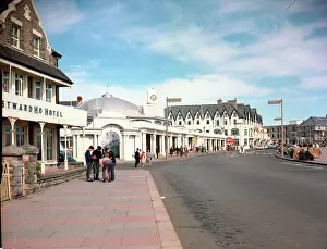 The J Salmon Image Archive: Porthcawl - The esplanade