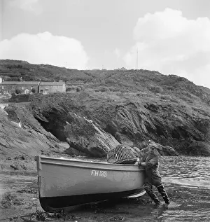 Portloe: Portloe Cove Harbour, Cornwall