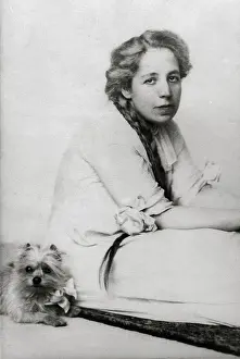Kallmus: Portrait of Dora Kallmus