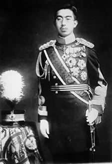 Tenno: Portrait of Emperor Hirohito of Japan