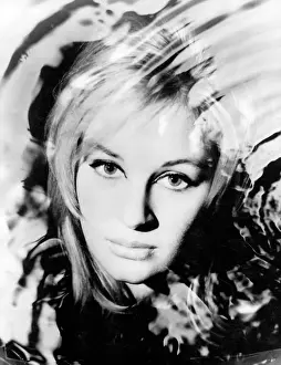 Ripple: Portrait of female model