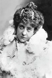 Sandrock: Portrait of German actress Adele Sandrock, 1895