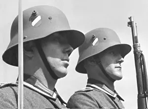 Commissioned: Portrait of German soldiers