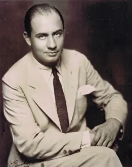 Woon: A portrait of the journalist and writer Basil Woon