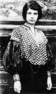 Hedwig: Portrait of Katia Mann, circa 1905