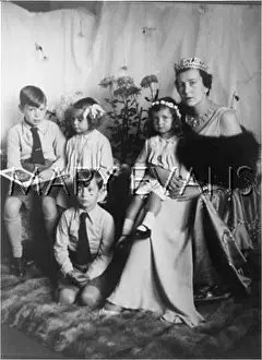 Melita: A portrait of the Leiningen Family