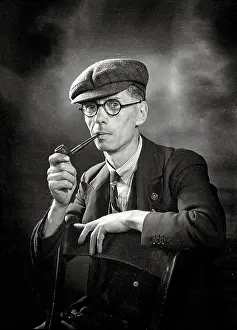 Haymarket: Portrait man with cap and pipe